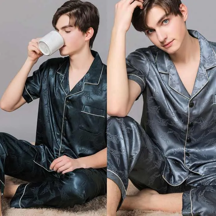 جديد مخصص بأزرار أسفل بيجامة ملابس المنزل . New Custom Button Down Pajama Homewear